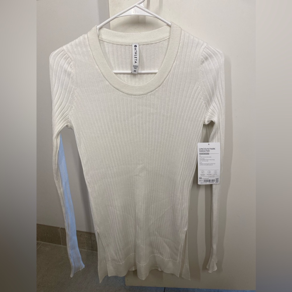 Athleta sweater